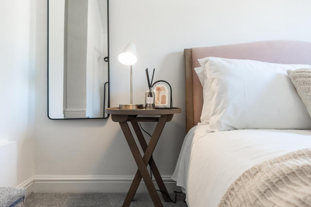 Southview Stays - Three Bedroom House Chester Bagian luar foto