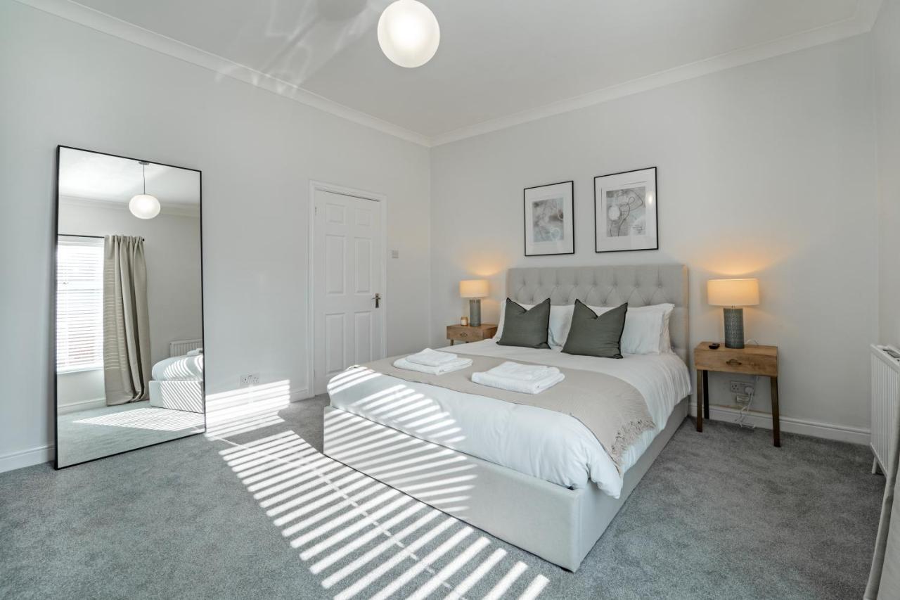 Southview Stays - Three Bedroom House Chester Bagian luar foto
